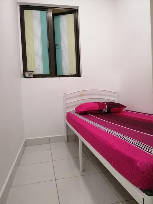 H&H Lovely Homestay In Nilai Εξωτερικό φωτογραφία