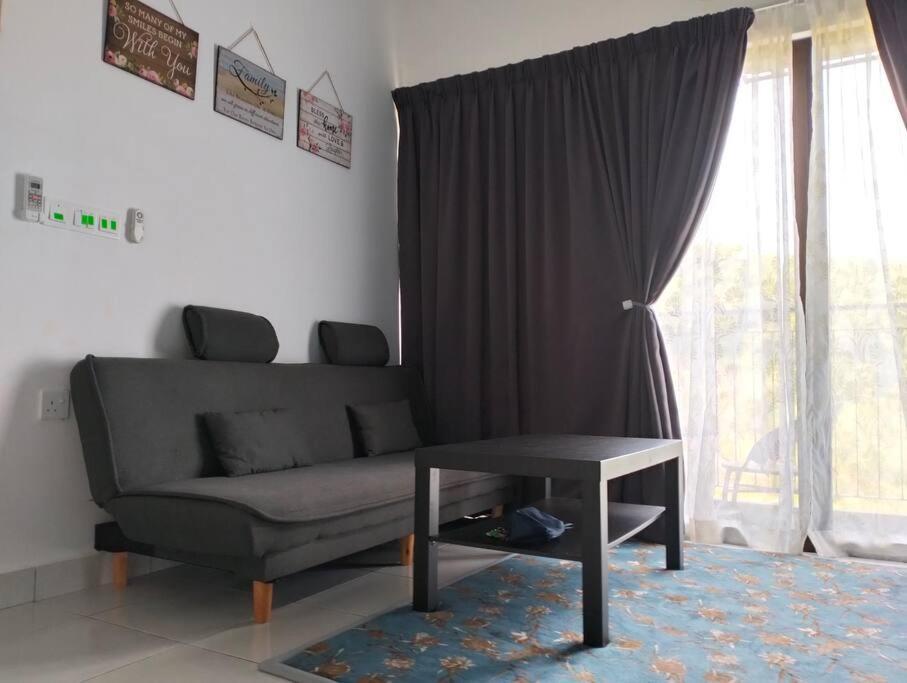 H&H Lovely Homestay In Nilai Εξωτερικό φωτογραφία